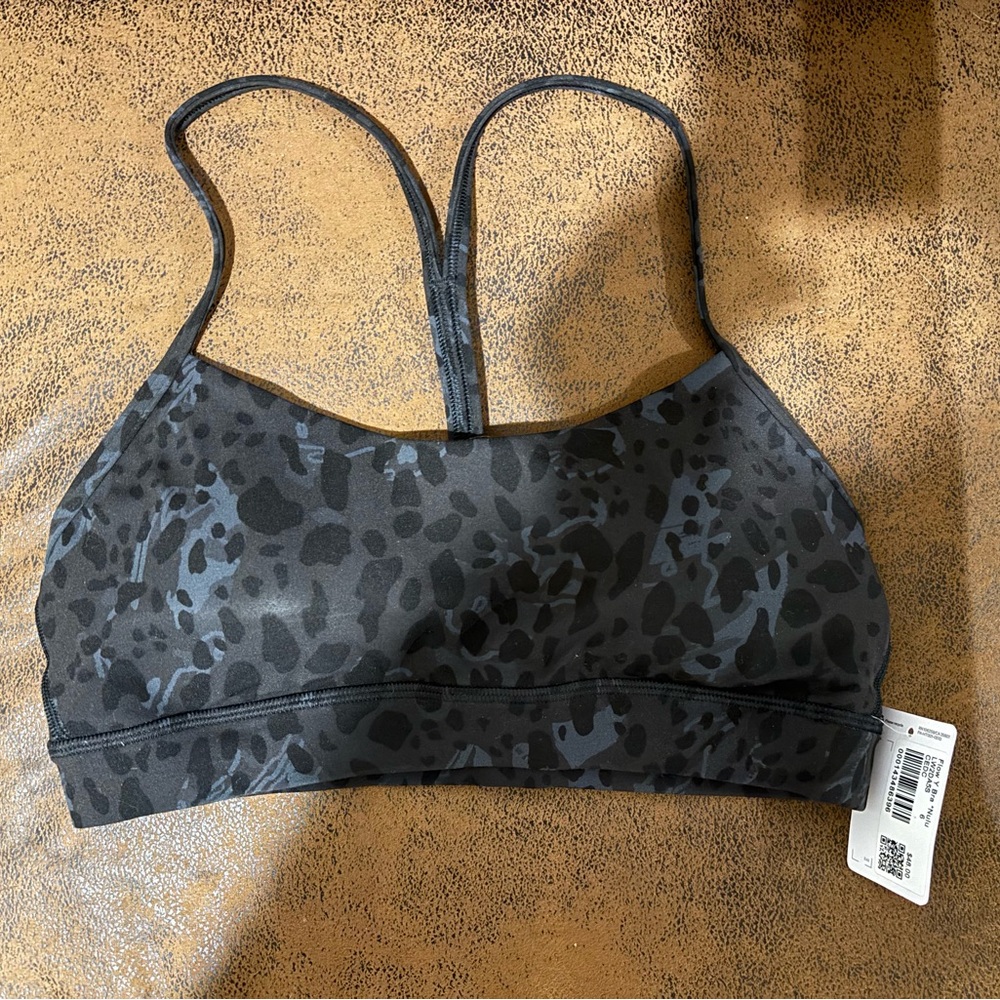 Lululemon flow Y bra Nulu size 6